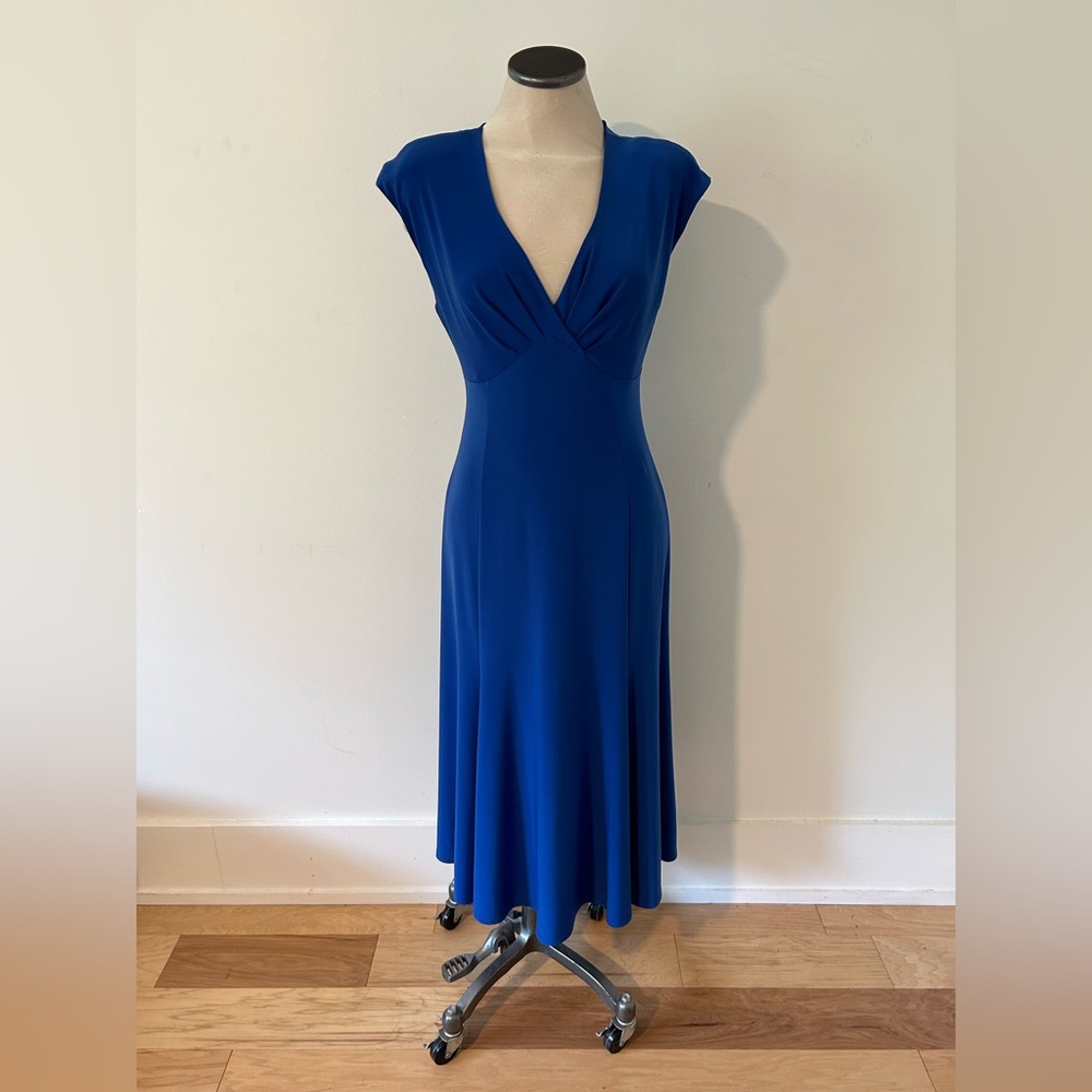 Beautiful classic Jones of New York Dress. Size 8